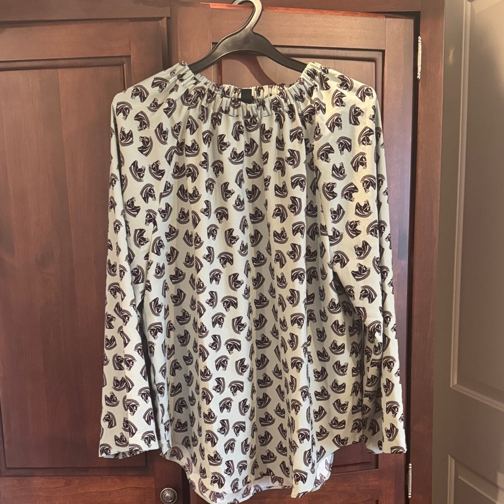 Elegant Black and White Patterned Women's Top